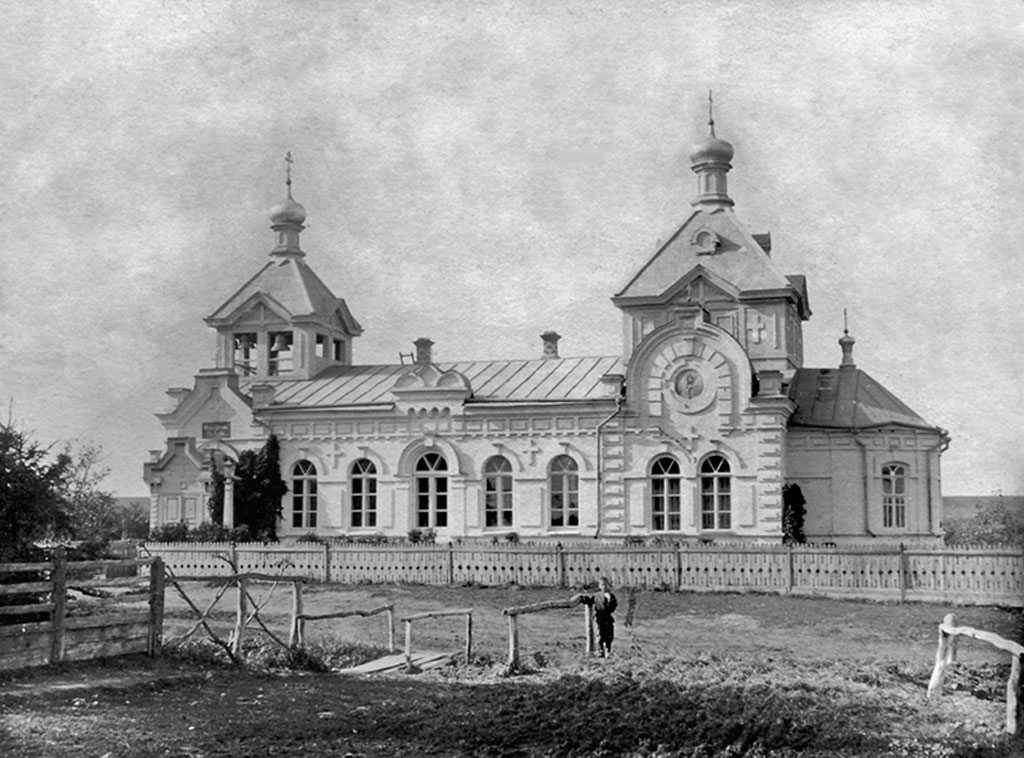 церковь-школа Святой Аллы при селе Потловке