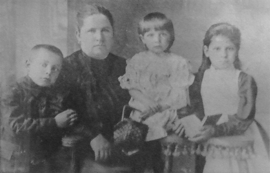 семья Василия Рябова