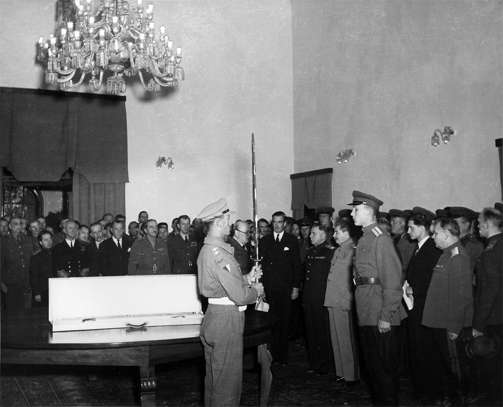 вручение меча Сталинграда, Тегеранская конференция, 1943 год
